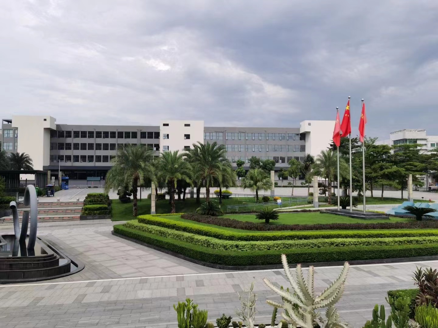 龙华原房东红本厂房150平-50万平大小面积可分