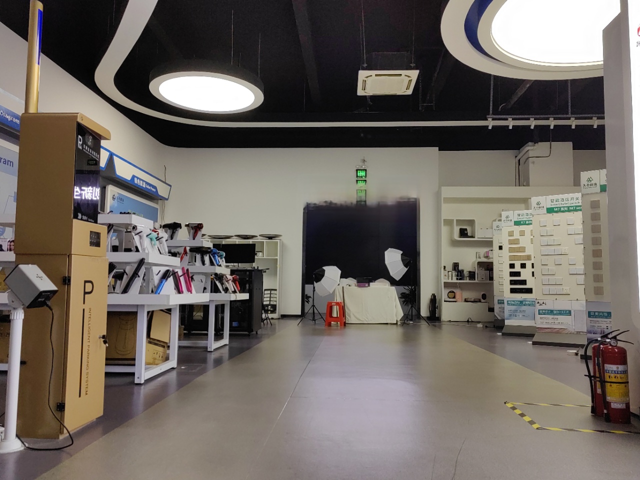 龙华大浪商业中心 一楼1080平实际面积出租