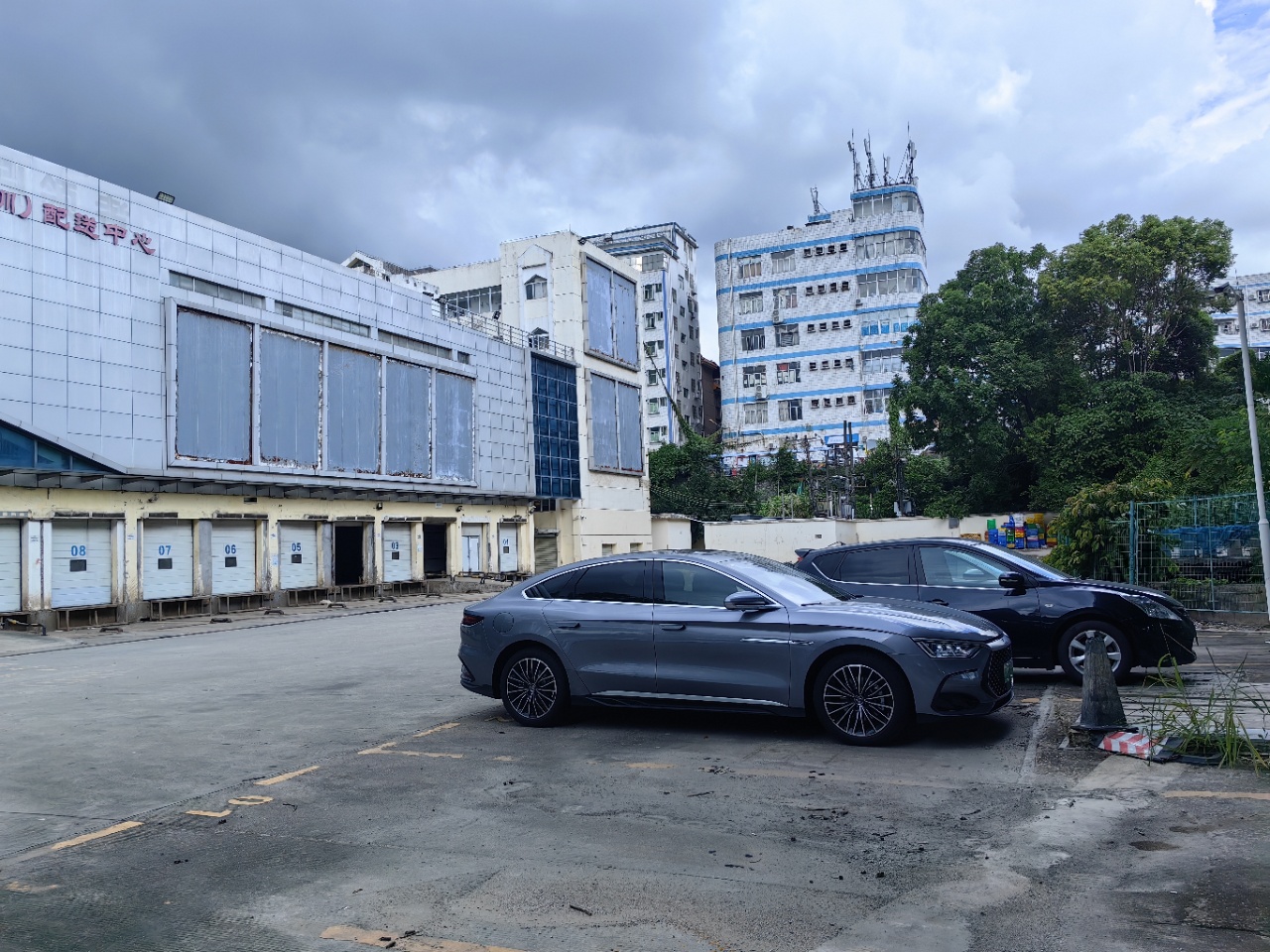 布龙路主干道旁配送仓库25200平厂房仓库出租