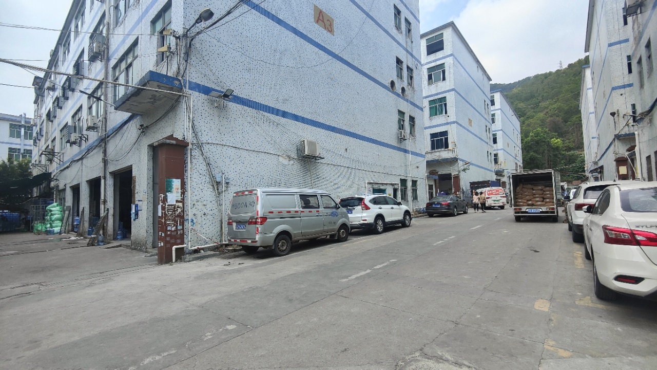 西乡黄麻布工业区一楼1380平厂房出租