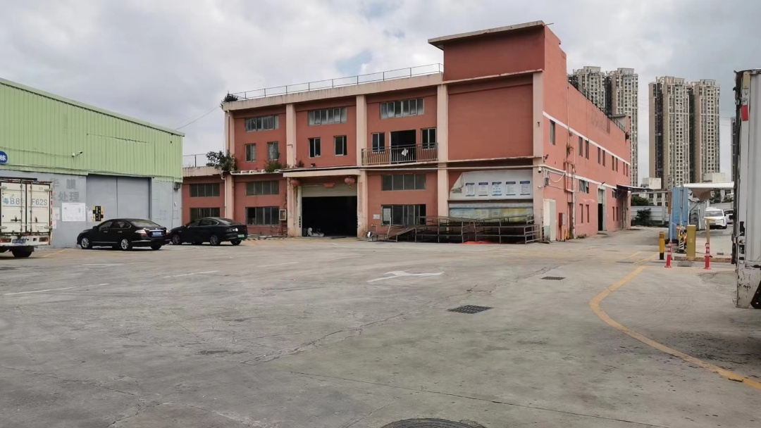 龙华清湖地铁站一楼5100二楼15006600厂房出租