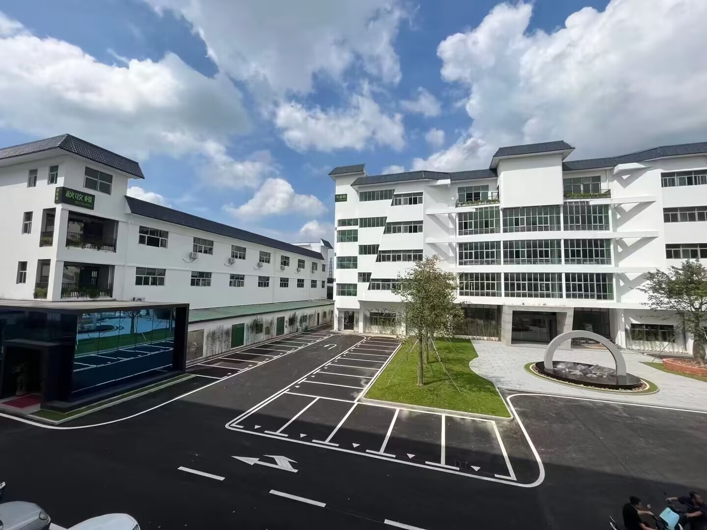 原房东！石岩地铁口整栋红本厂房10000平出租