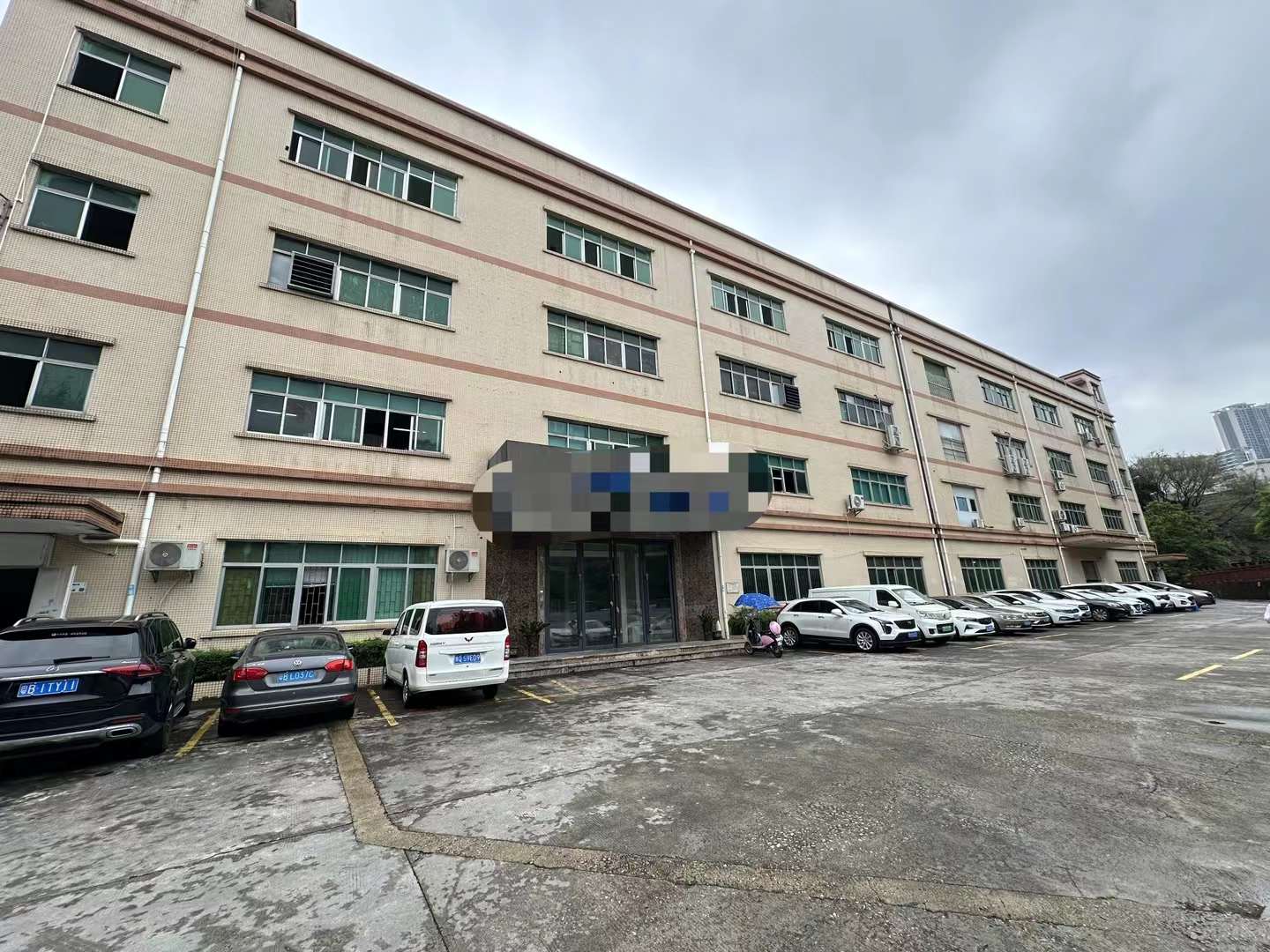 石岩原房东独门独院厂房一楼整层面积1660平方厂房出租