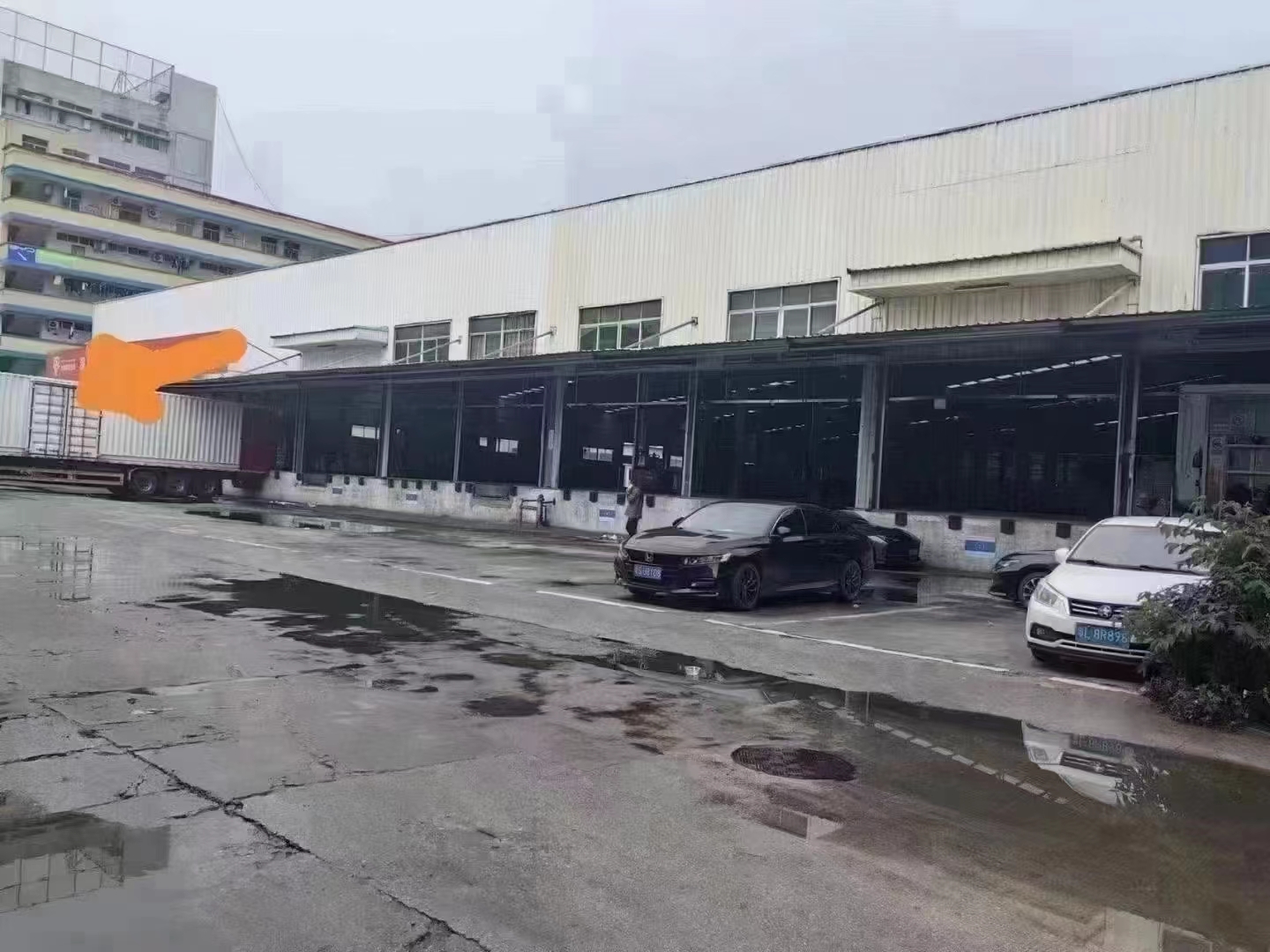 观澜高速口新出大型物流高台仓单一层9000平仓库出租