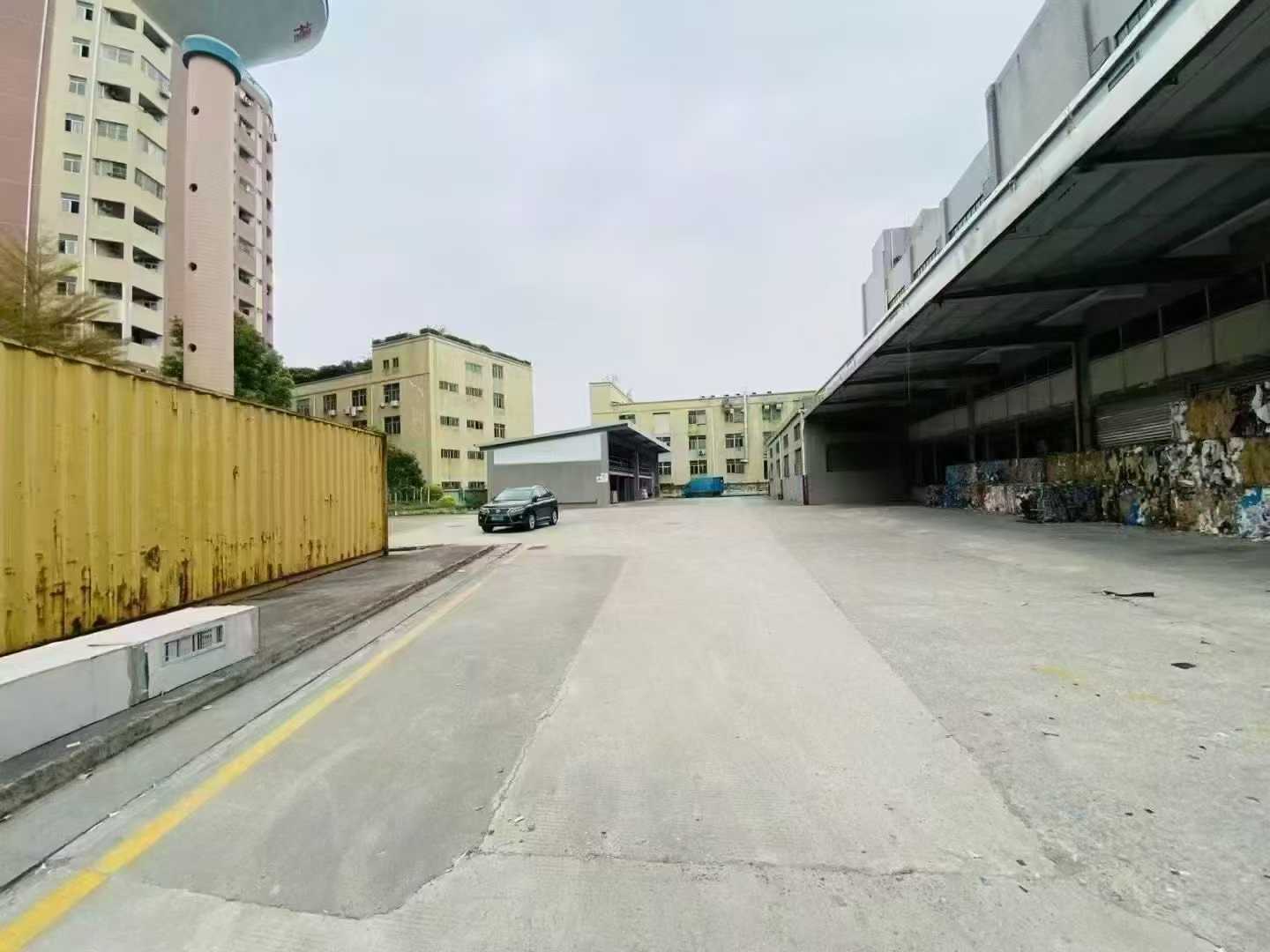 石岩高速口附近原房东一楼整层6200平厂房出租