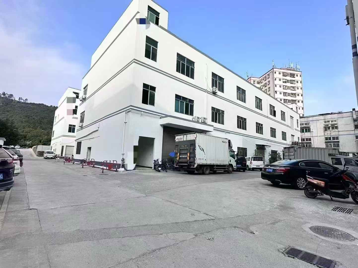 光明南光高速出口独院厂房 1~3层3800平方厂房出租