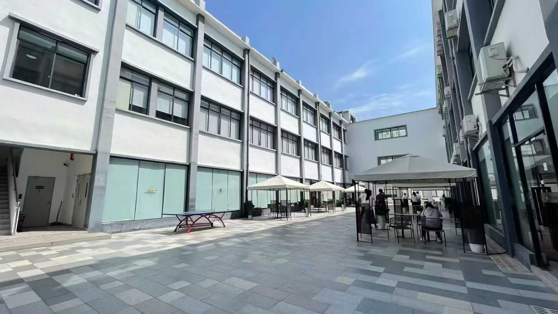 龙华元芬地铁口新出独栋2500平精装修厂房出租