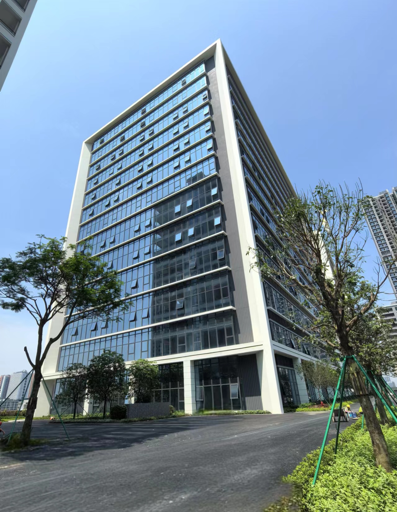 龙华观澜单层3700平全新红本厂房出租