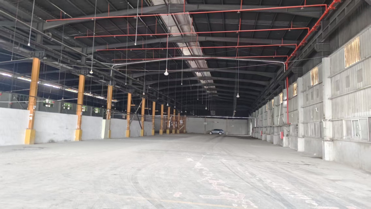 观澜独院层高13米一楼3380平钢构厂房出租