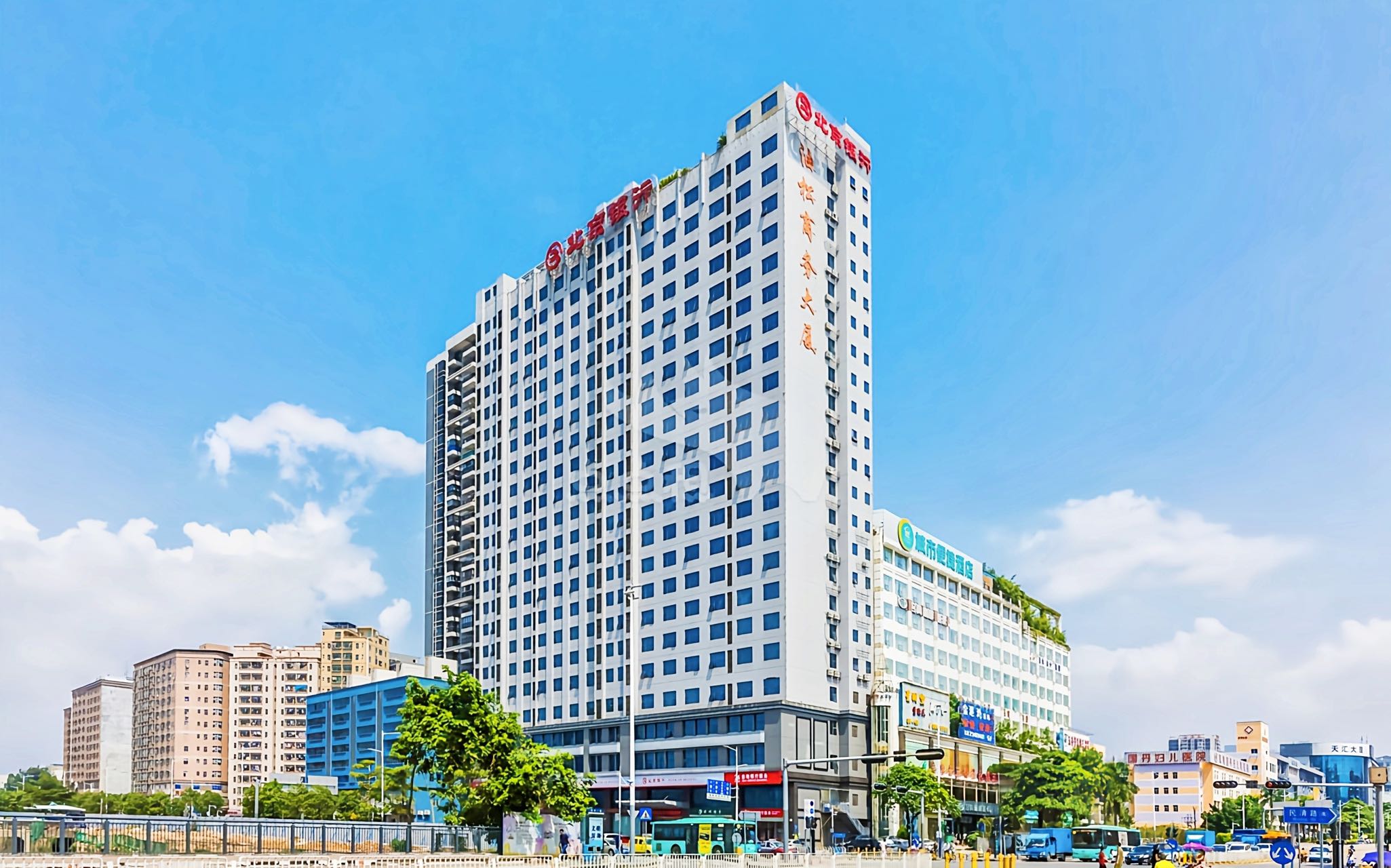 《油松商务大厦》精装修138平办公室出租