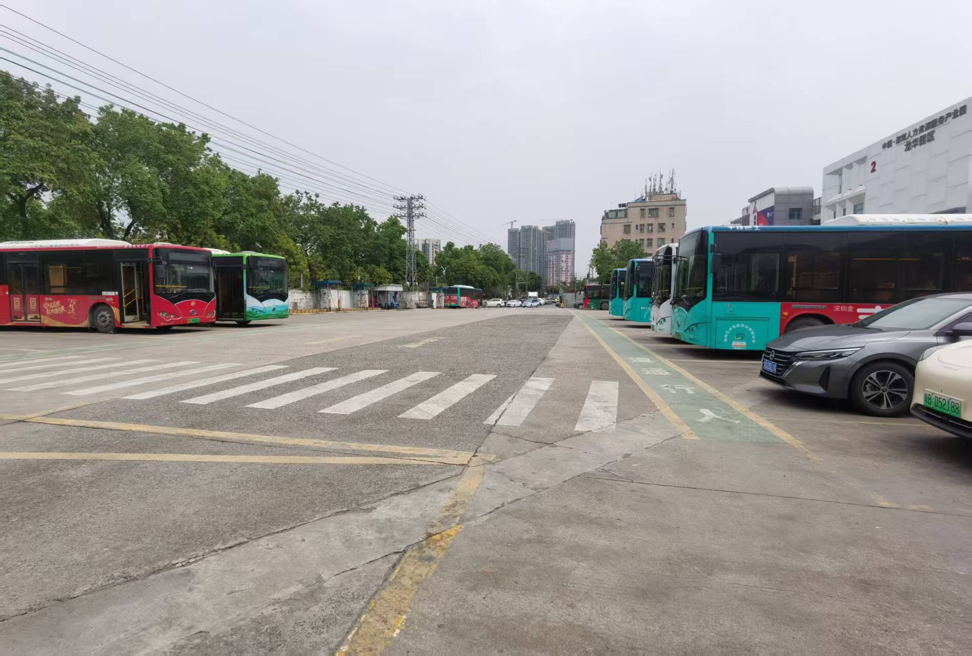 龙华4300平空地出租