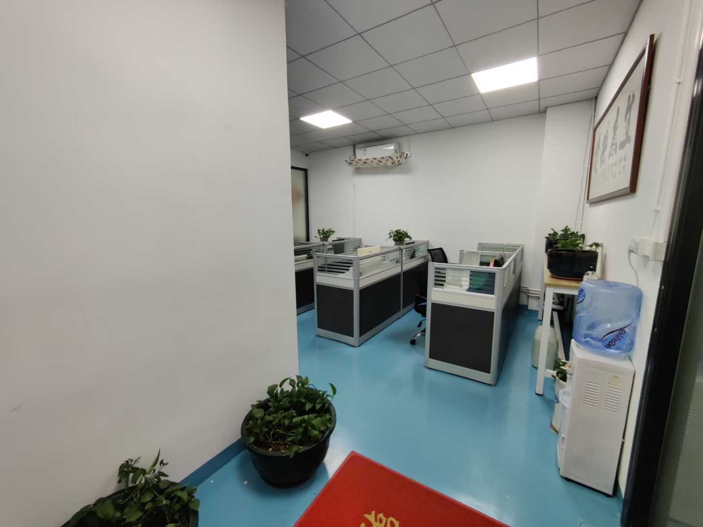 龙华大浪商业中心350㎡带有现成装修标准厂房出租