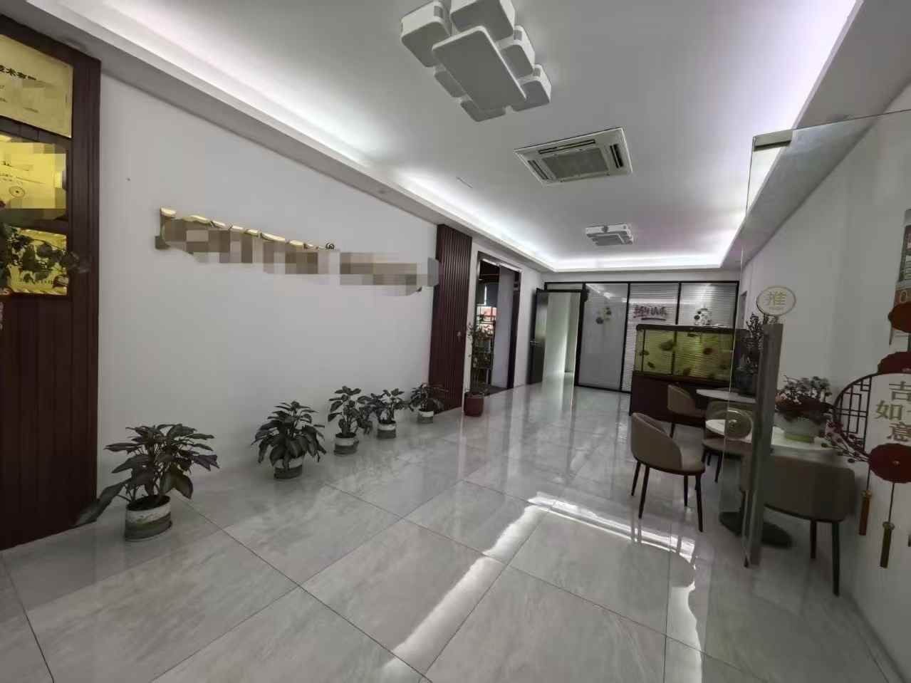 坂田杨美地铁口300米整层面积1600平办公室出租