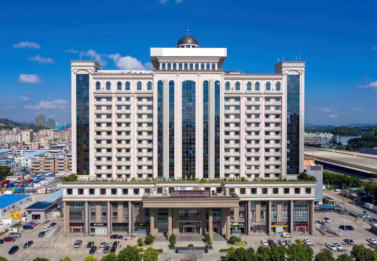 《尚美创客大厦》精装修164平办公室出租