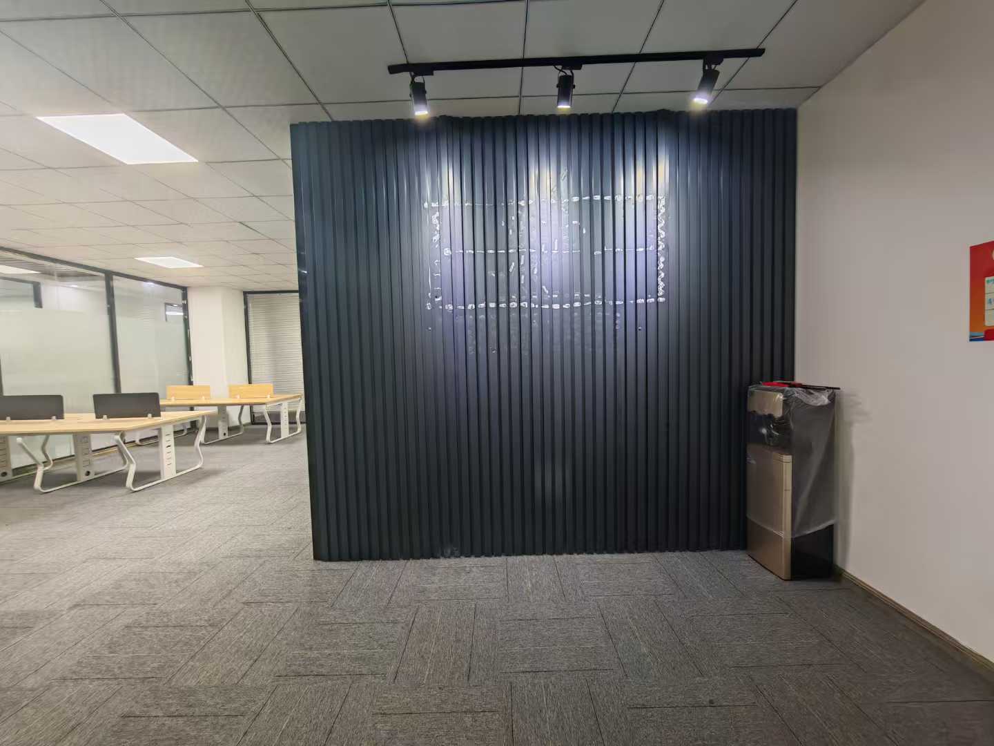 龙华精装修158平办公室出租