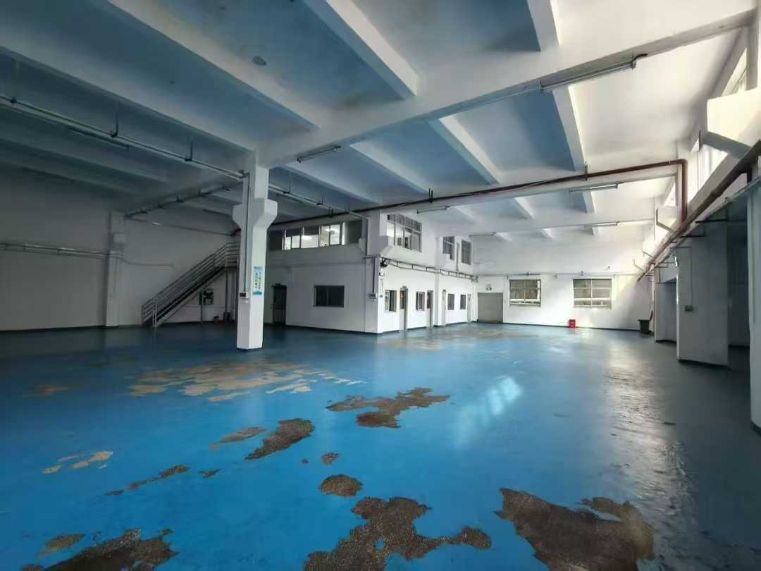 平湖新出一楼2700平方厂房出租