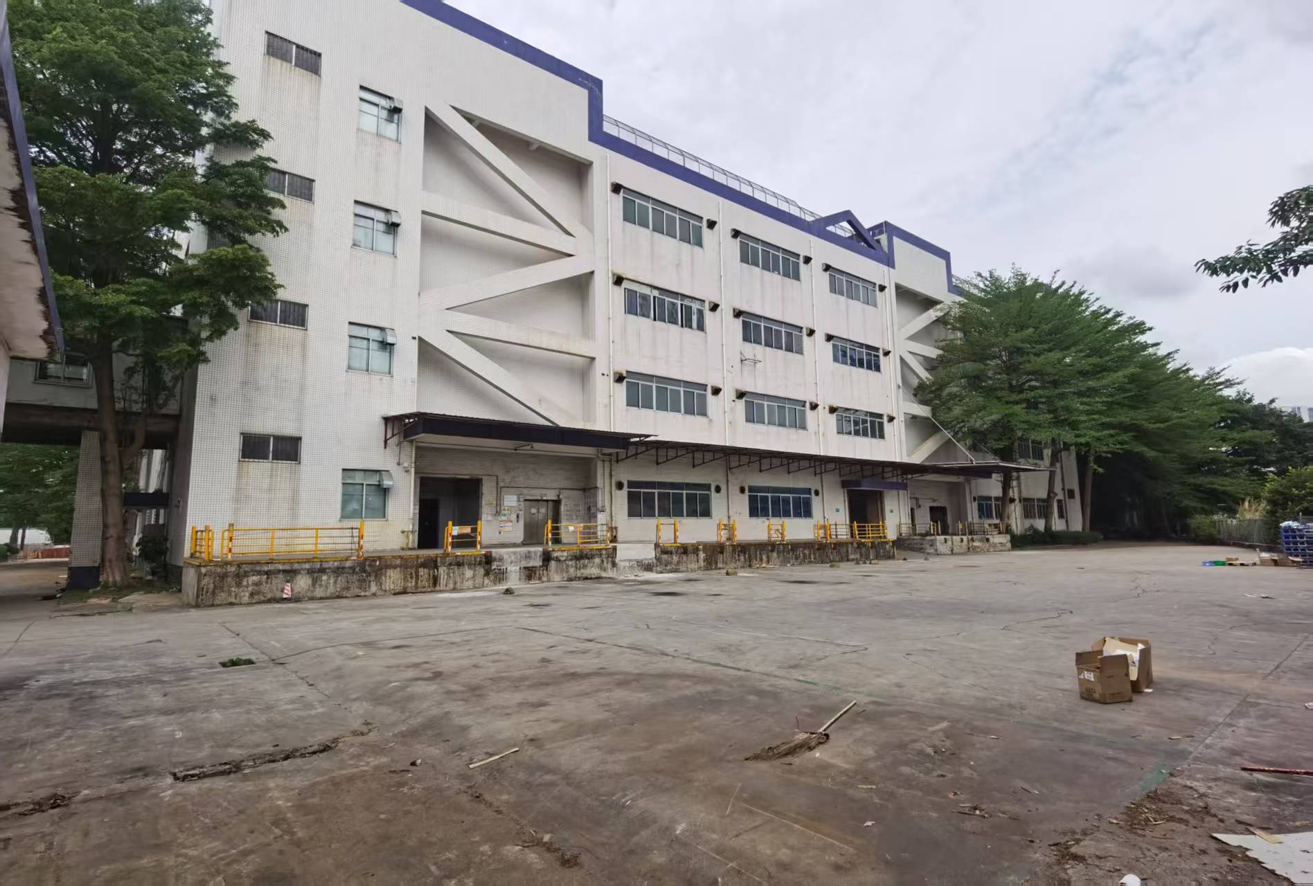 龙华新出原房东厂房出租 4层共28000平厂房出租