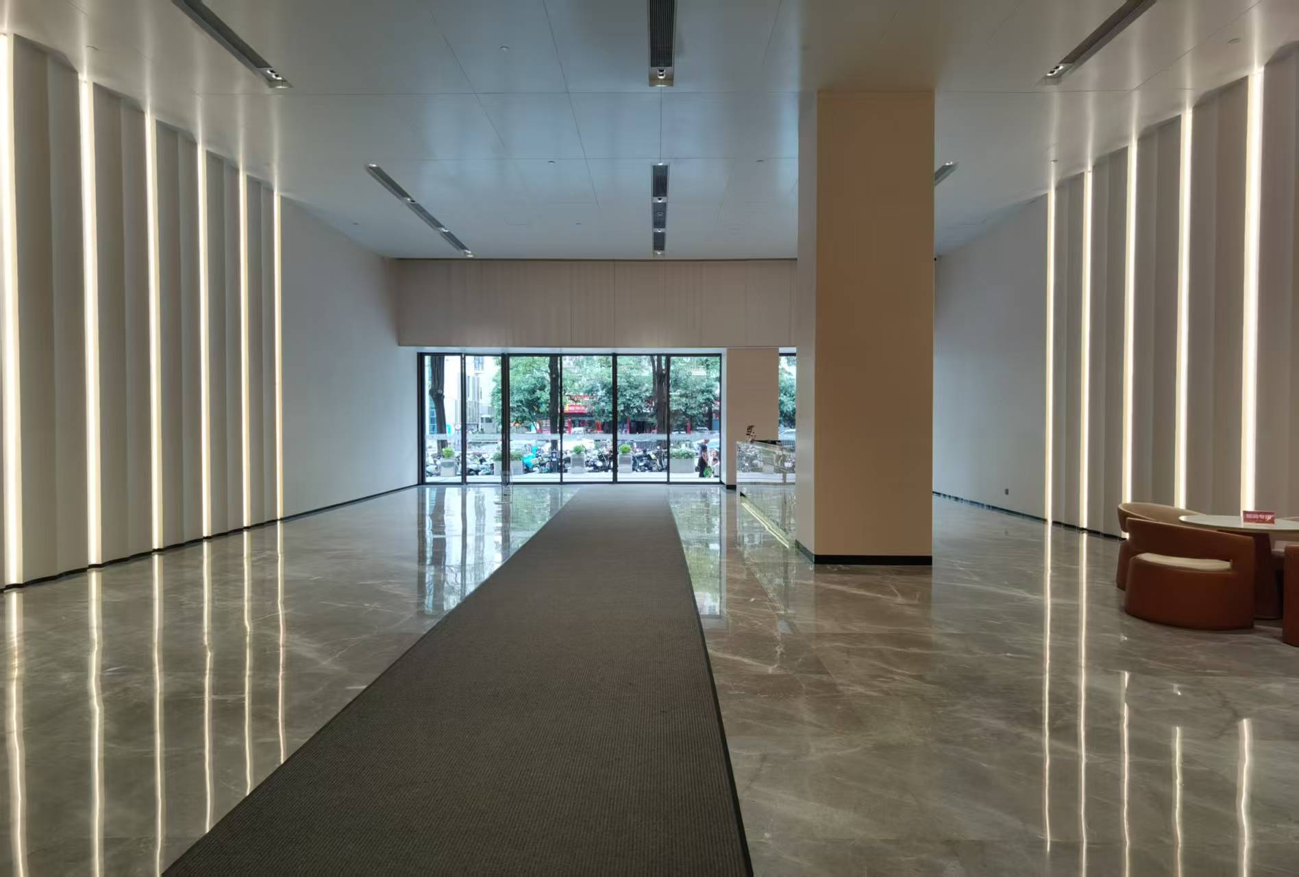 《卓佳汇广场》精装修120平办公室出租