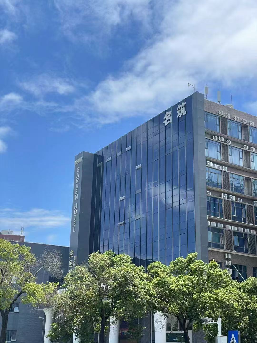 《名筑》精装修302平办公室出租