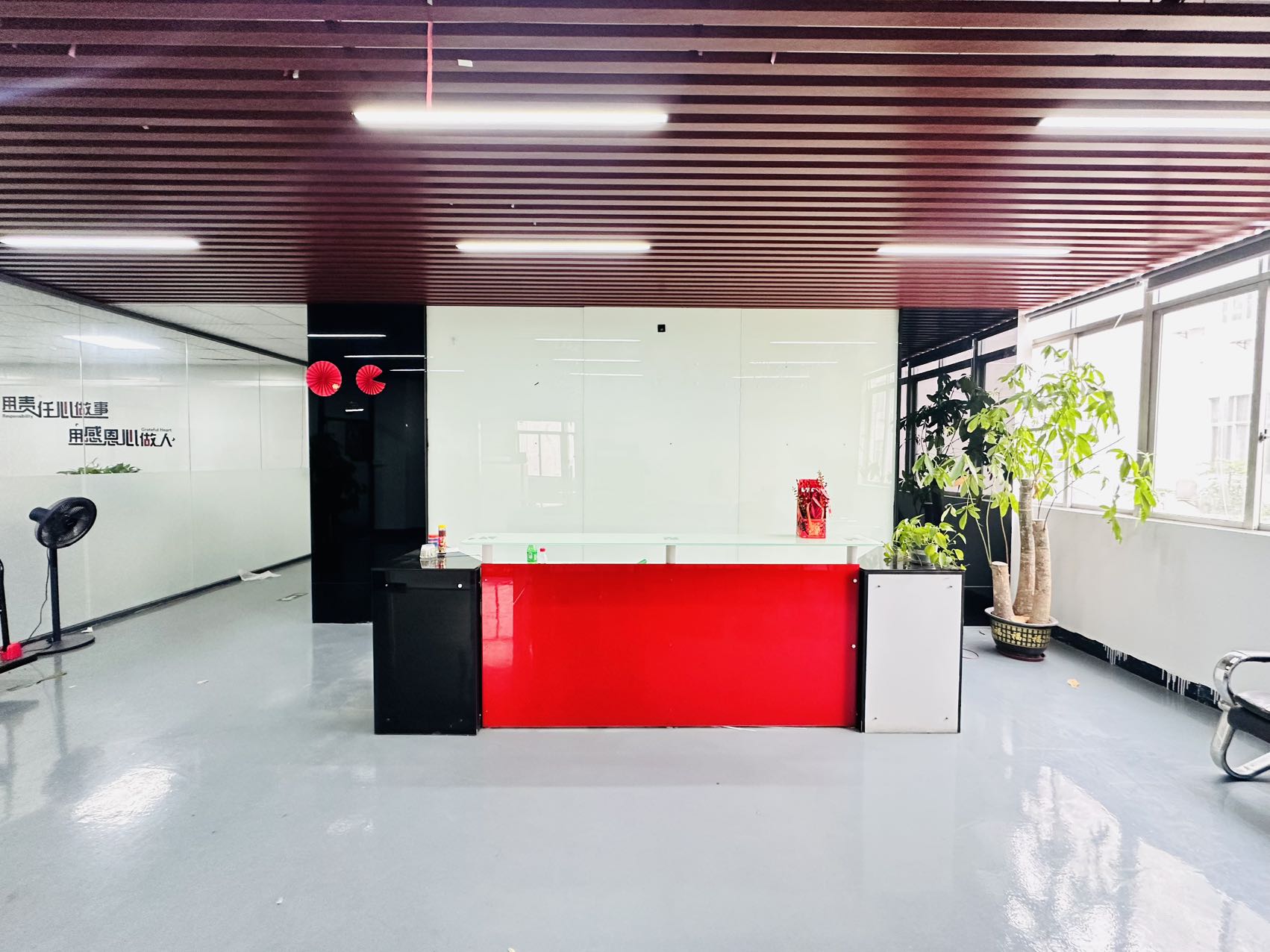 龙华大浪商业中心精装修整层 1250平厂房出租