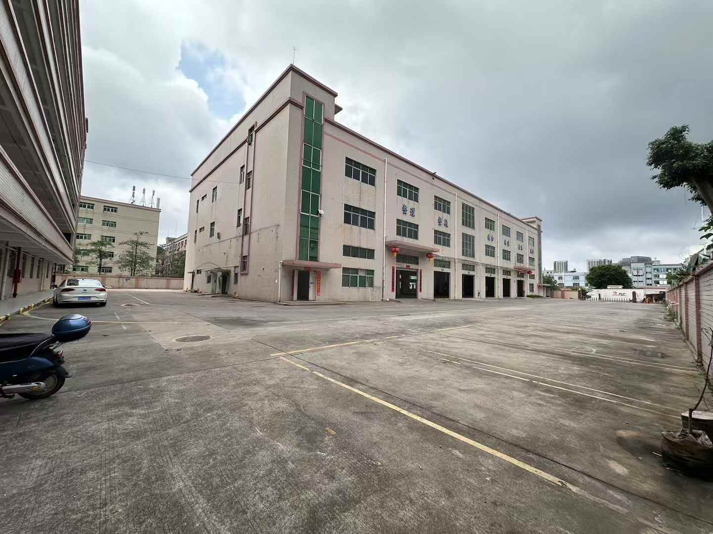 龙华观澜独门独院8800平厂房出租
