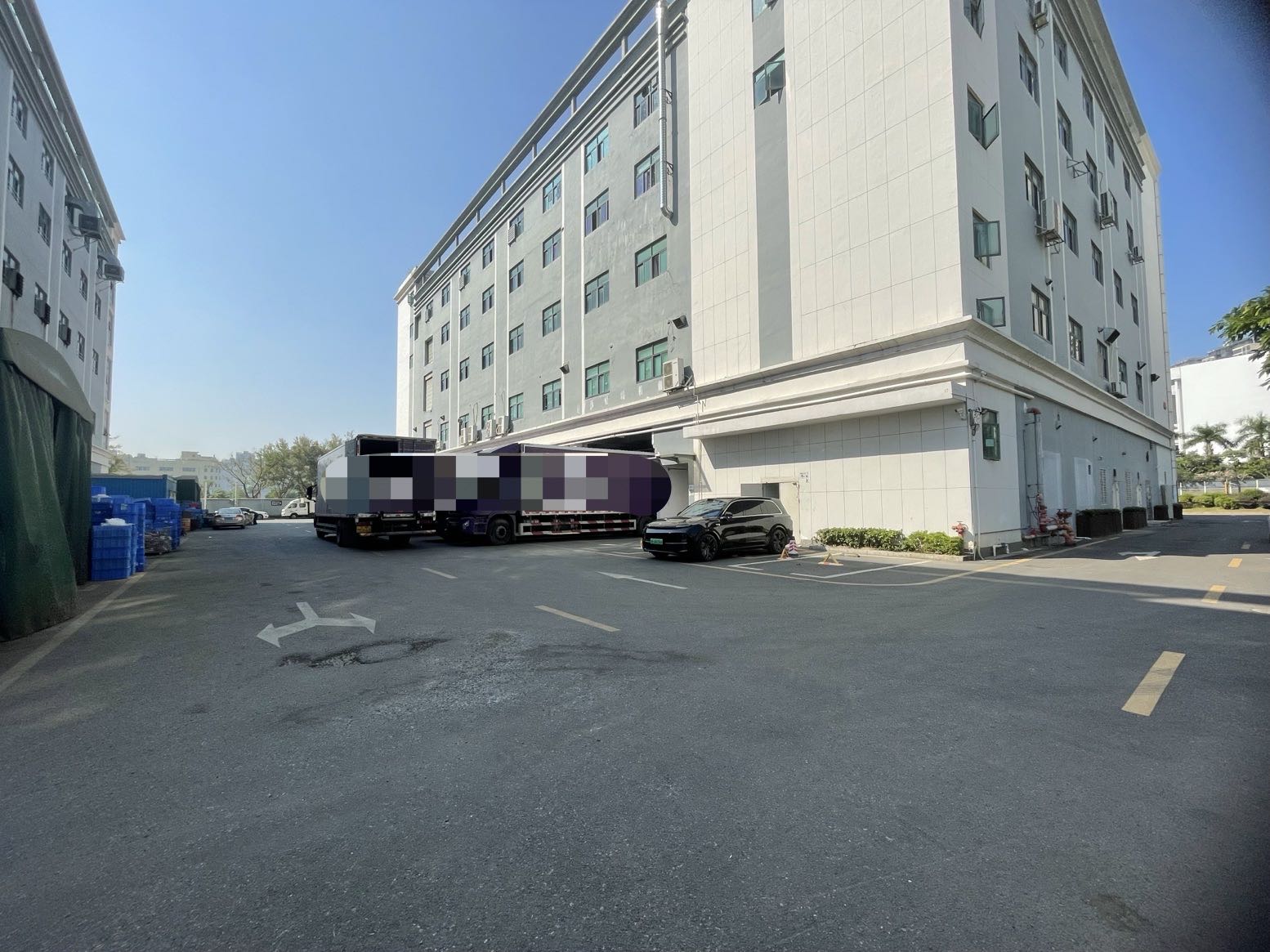 观澜龙观快速主干道边新出3楼整层3980平厂房出租