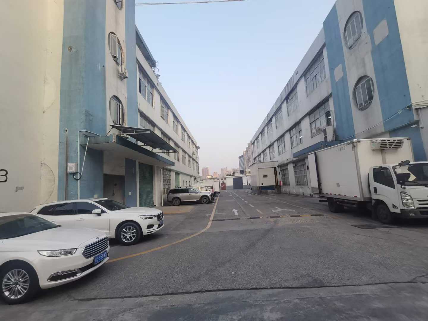 山厦清平高速口原房东二楼整层1100平厂房出租