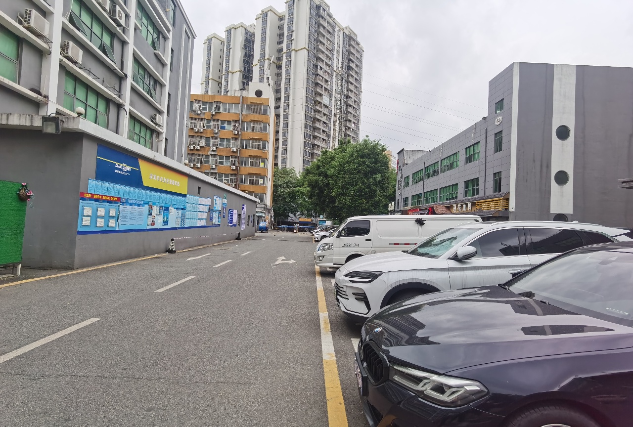 龙华民治一楼精装修480平厂房出租