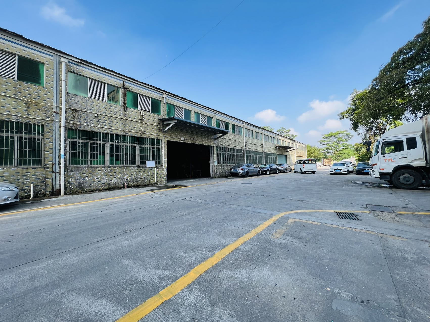 石岩水田钢构2600平厂房出租