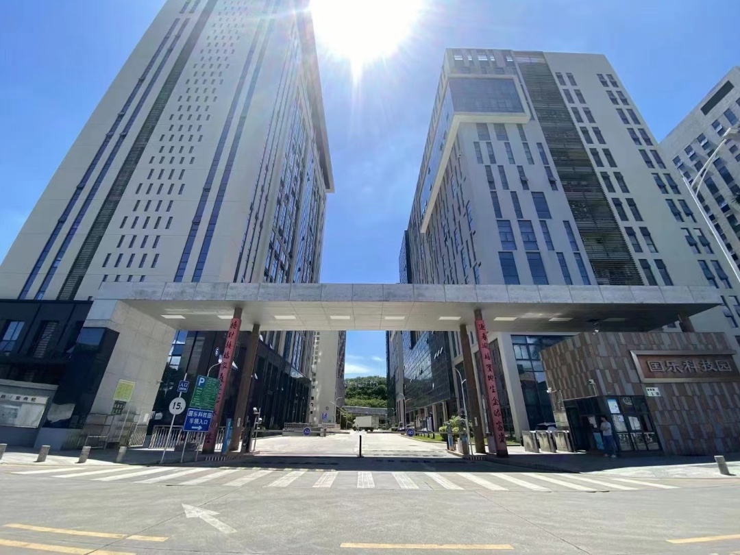 龙华大浪福龙路出口全新红本厂房 楼上1000平厂房出租