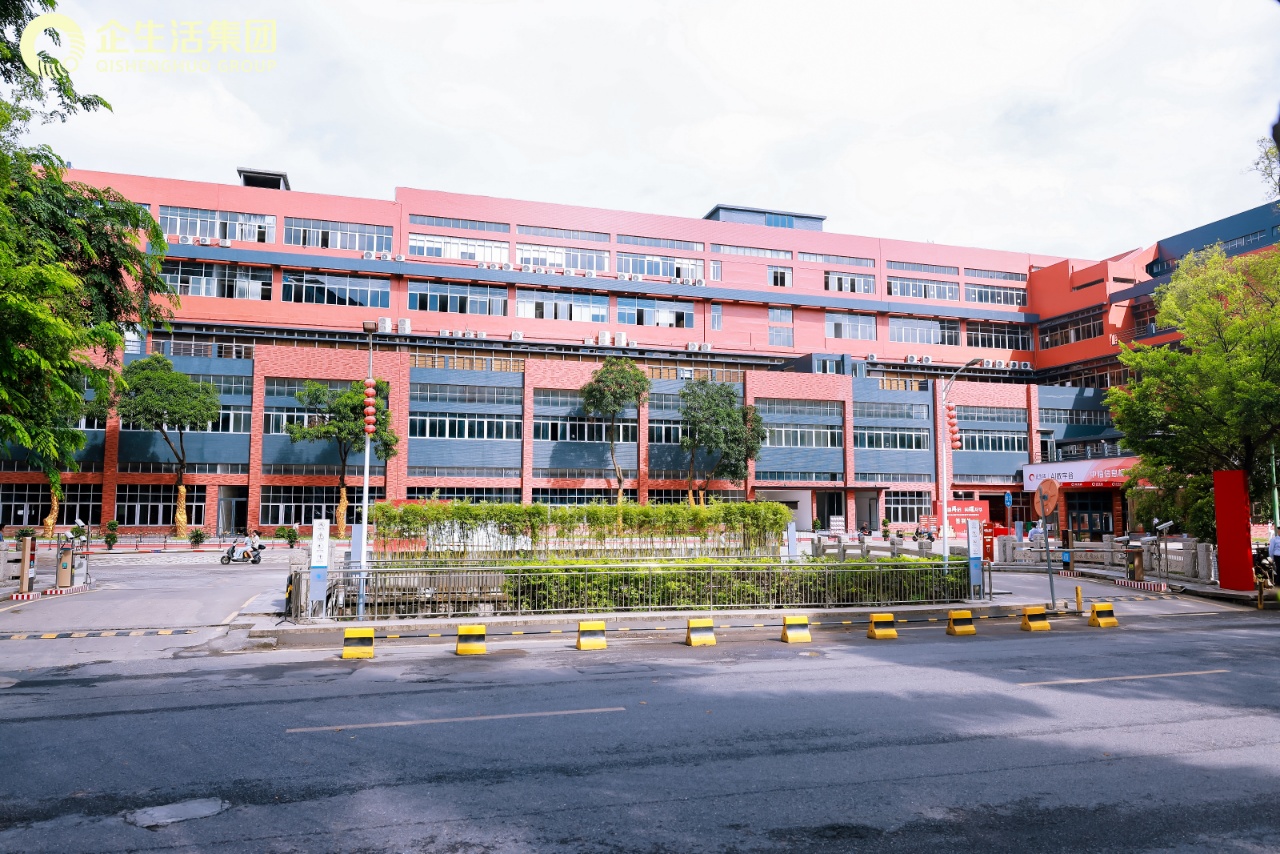 龙华大浪 福龙路出口 1000平厂房出租