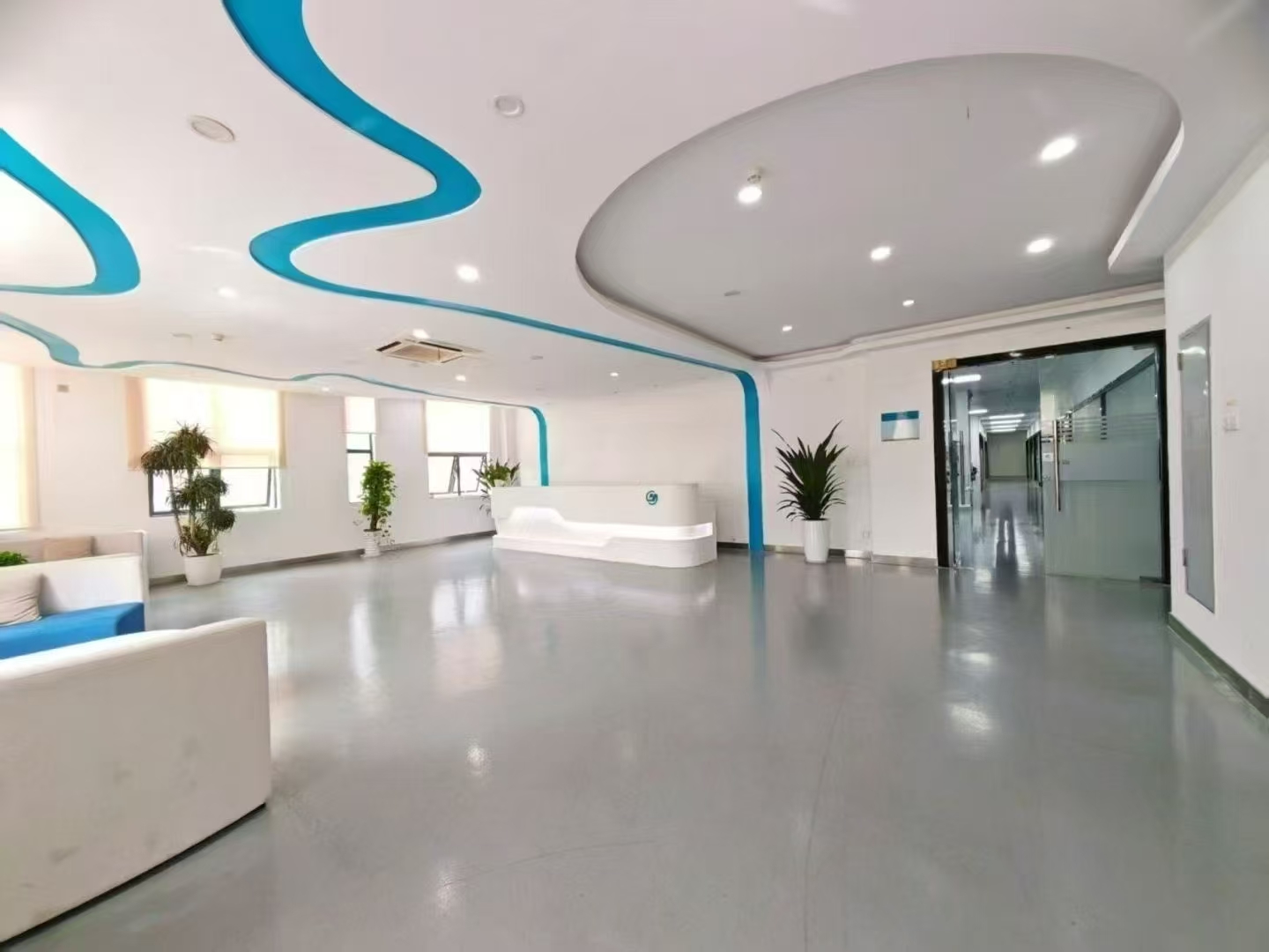 龙华观澜高新区楼上精装厂房2600平厂房出租