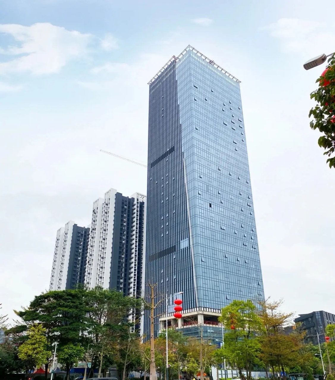 坂田杨美站A出口138平精装修办公室出租