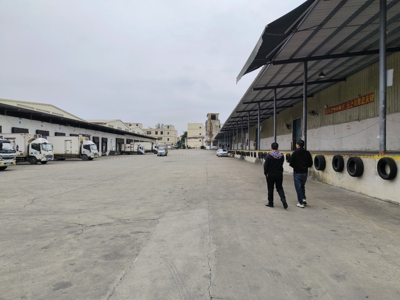 横岗南坪快速物流园7400平仓库出租