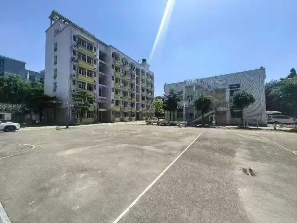 平湖 新出独院厂房10000平方厂房出租