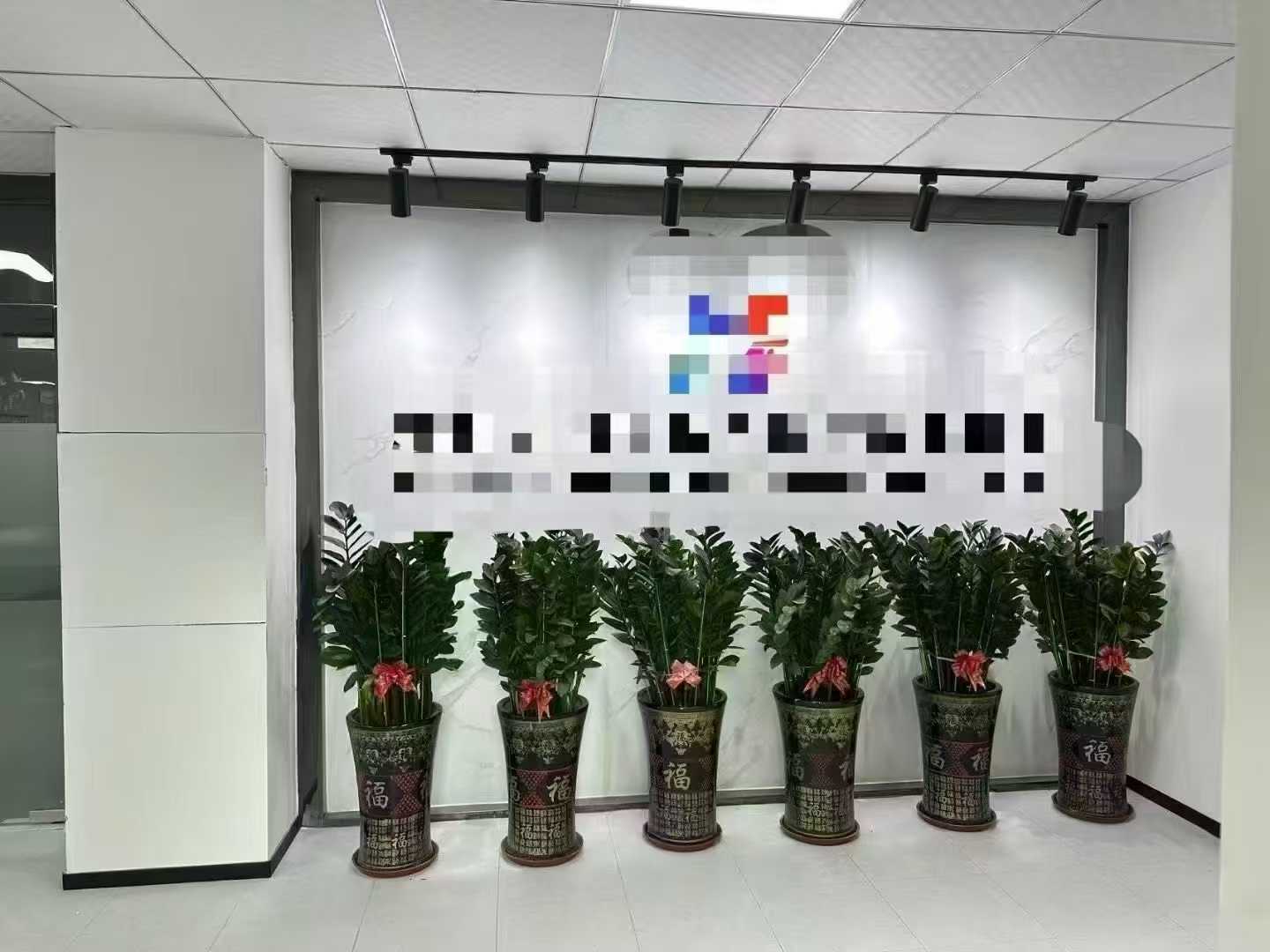 龙岗宝龙刚空出的带装修原房东厂房整层1200平厂房出租