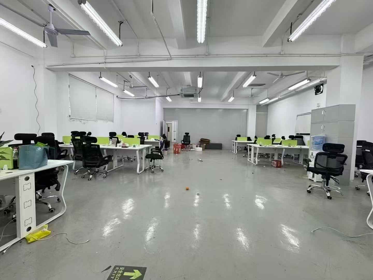 大浪元芬地铁口300米1000平厂房出租