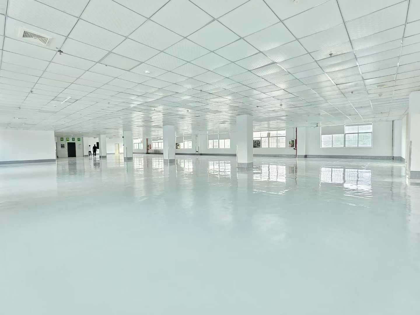 西乡九围楼上1500平厂房招租