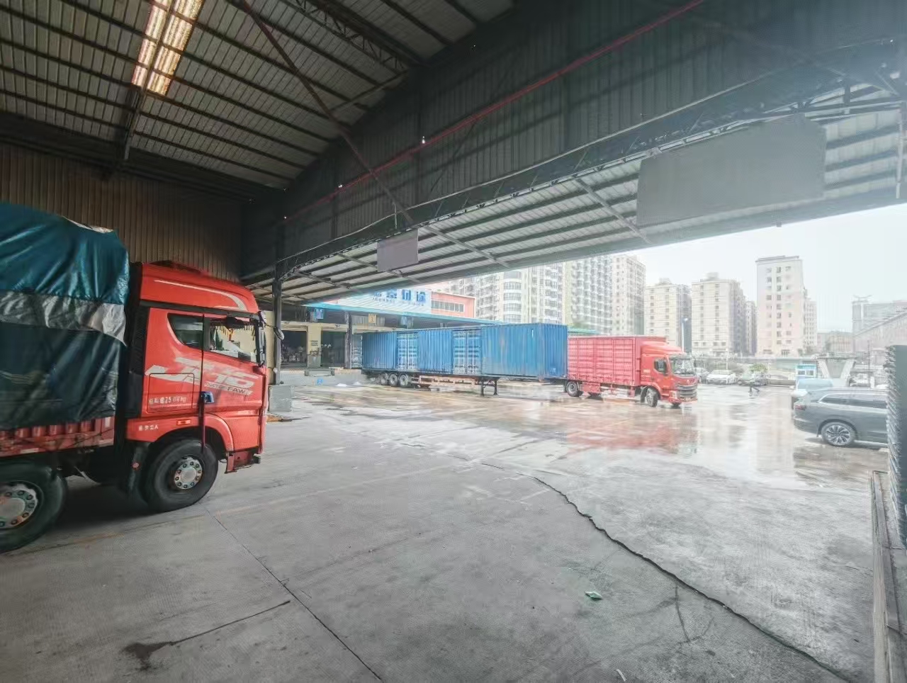 观澜大水坑带卸货平台物流仓库面积4400平仓库出租