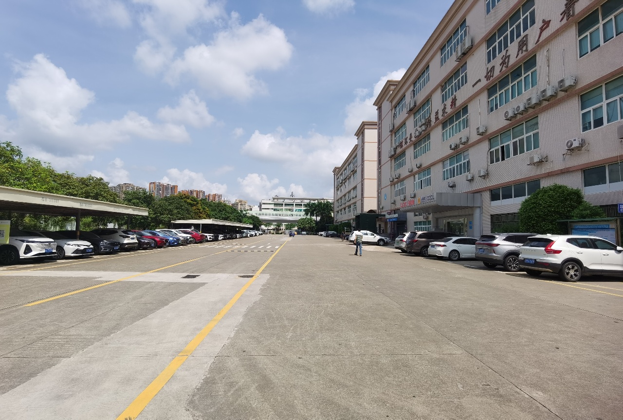 龙华清湖一楼1100平厂房出租