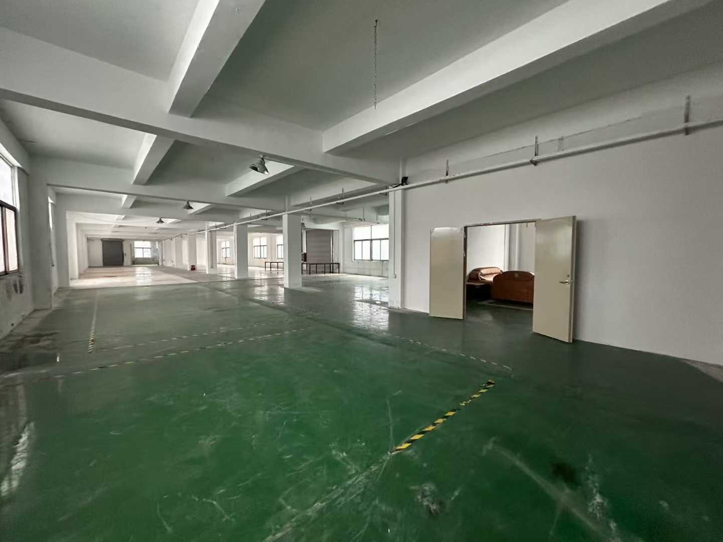 光明区光明街道园区楼上厂房 2楼1000平厂房出租