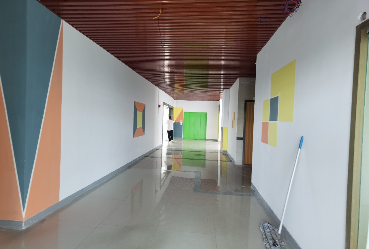 龙华油松富士康旁楼上1700平厂房出租