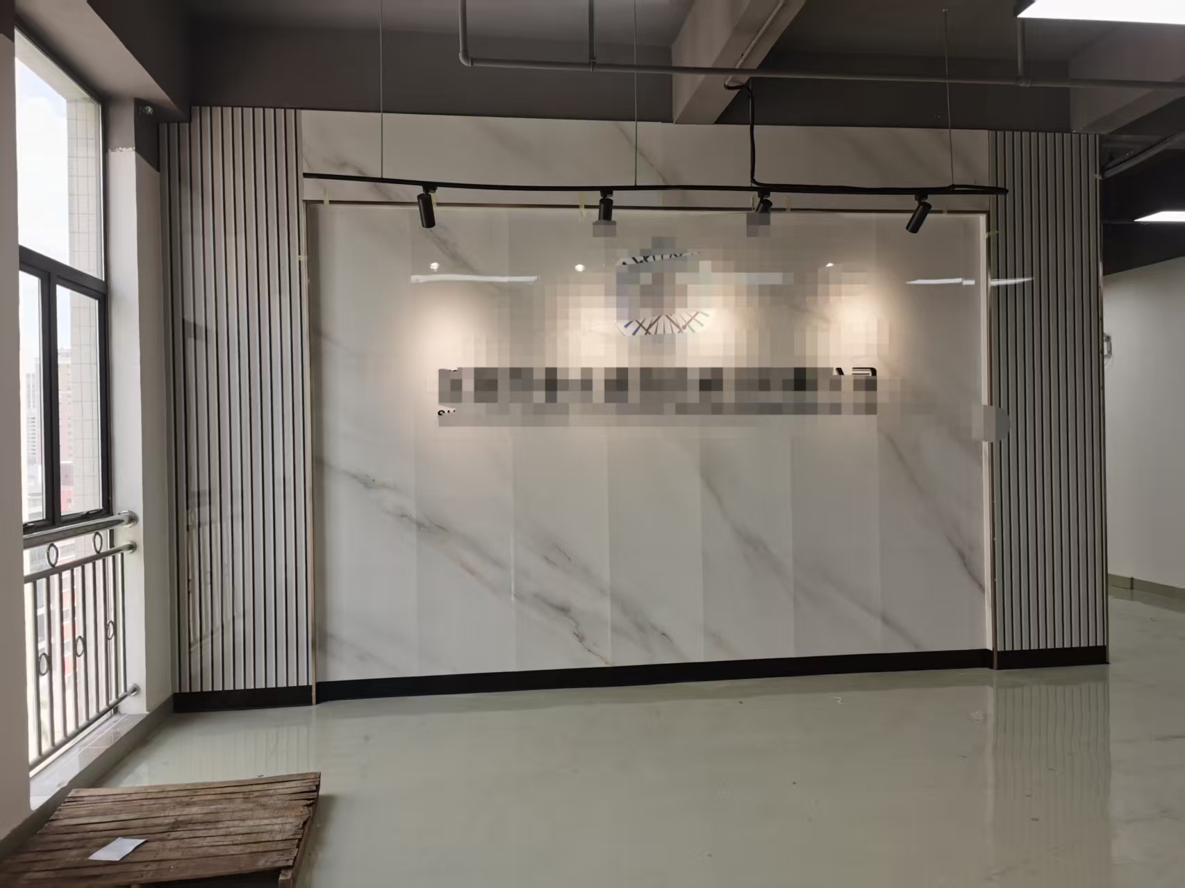 龙华大浪精装修1400平厂房出租