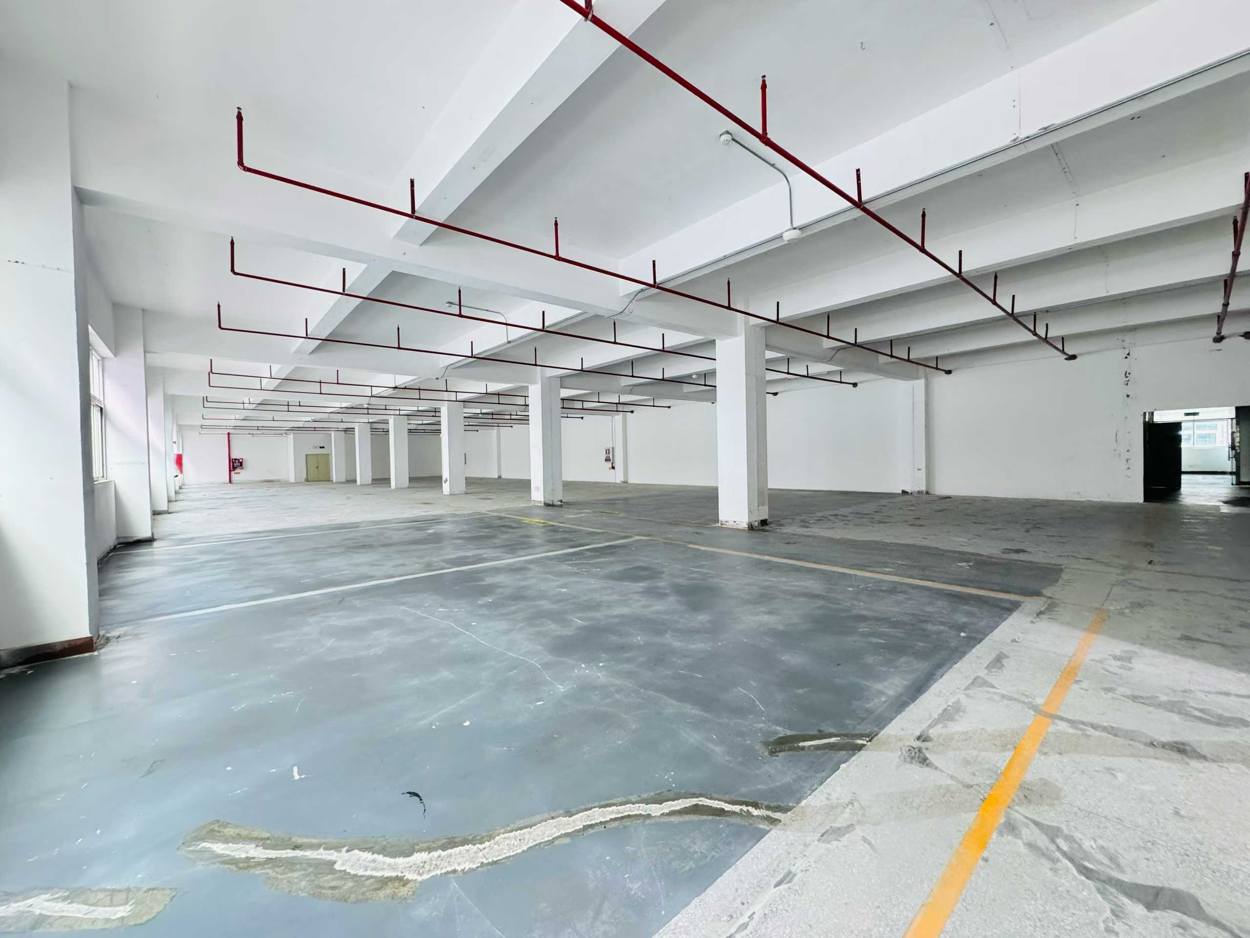 石岩坑尾3楼2760平厂房出租