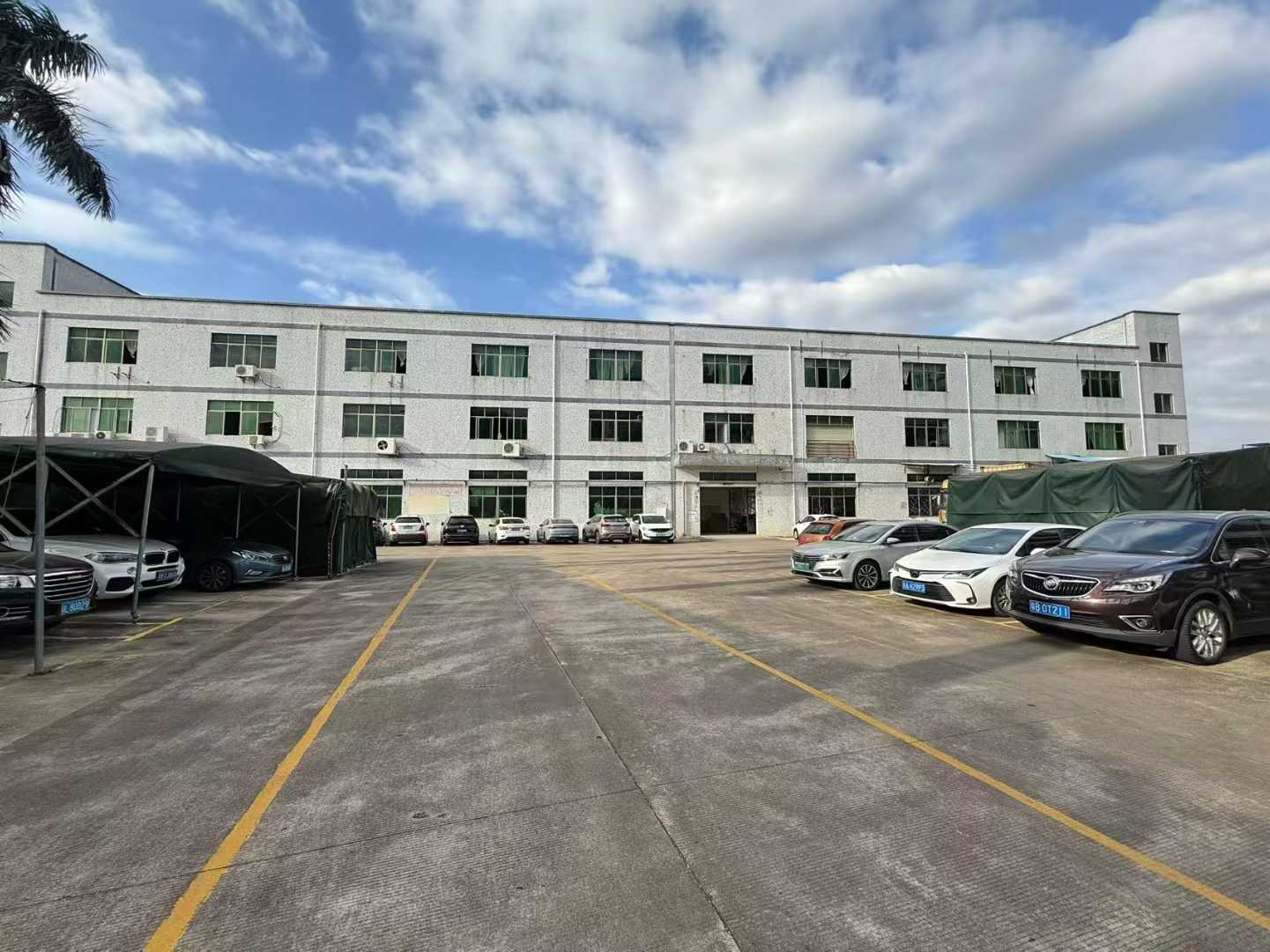 坪山原房东红本独院厂房 厂房面积1-3层 6900平厂房出租