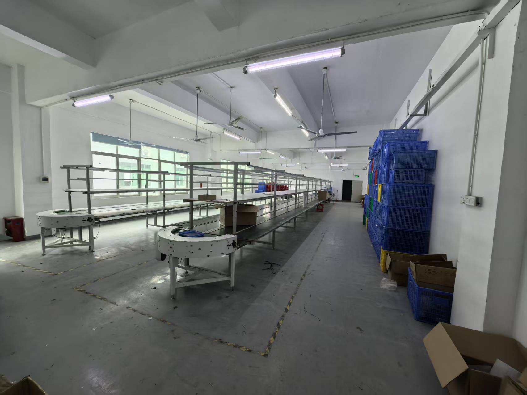 龙华清湖北精装修楼上700平厂房出租