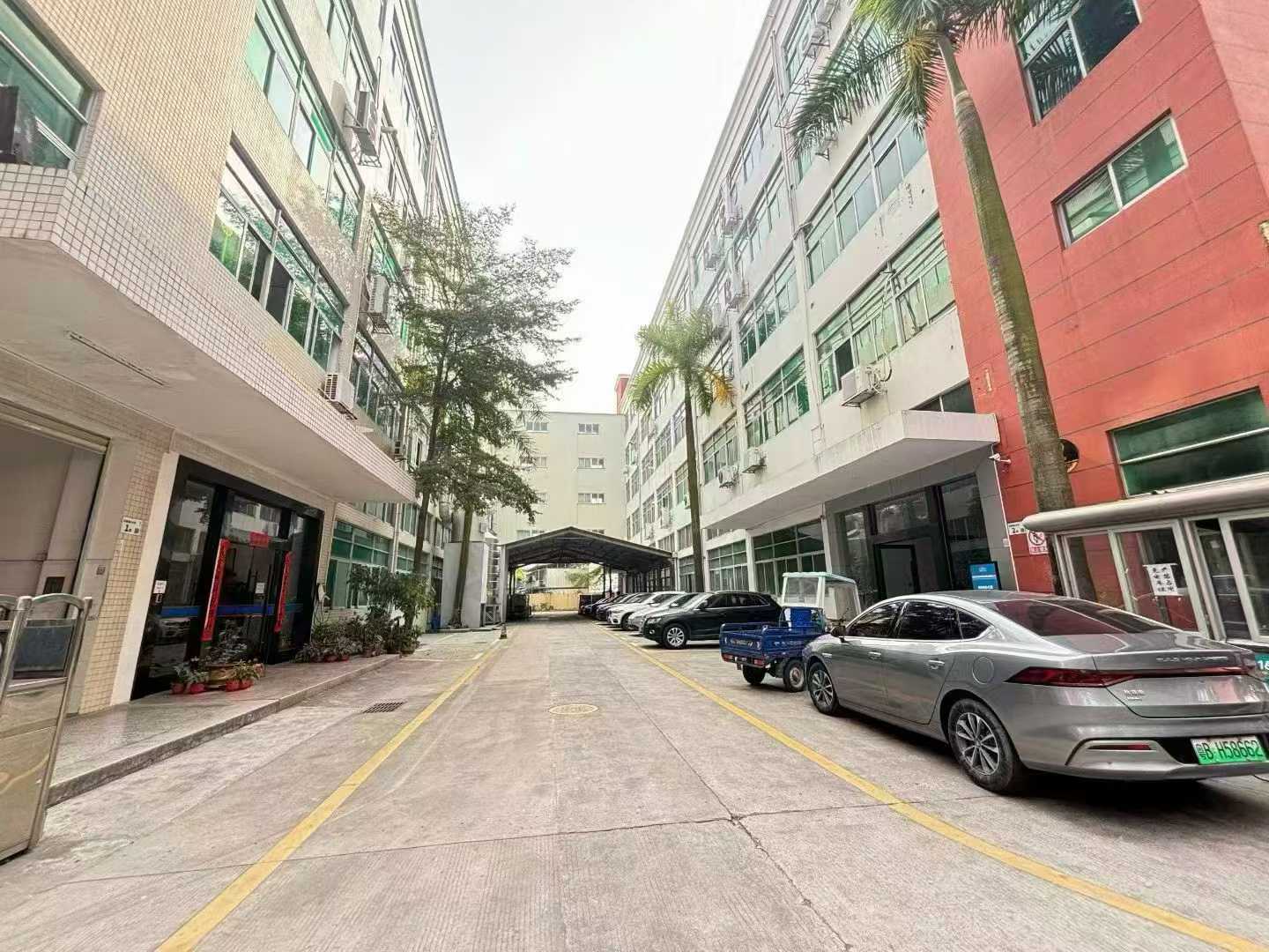 龙华大浪精装修楼上2070平厂房出租