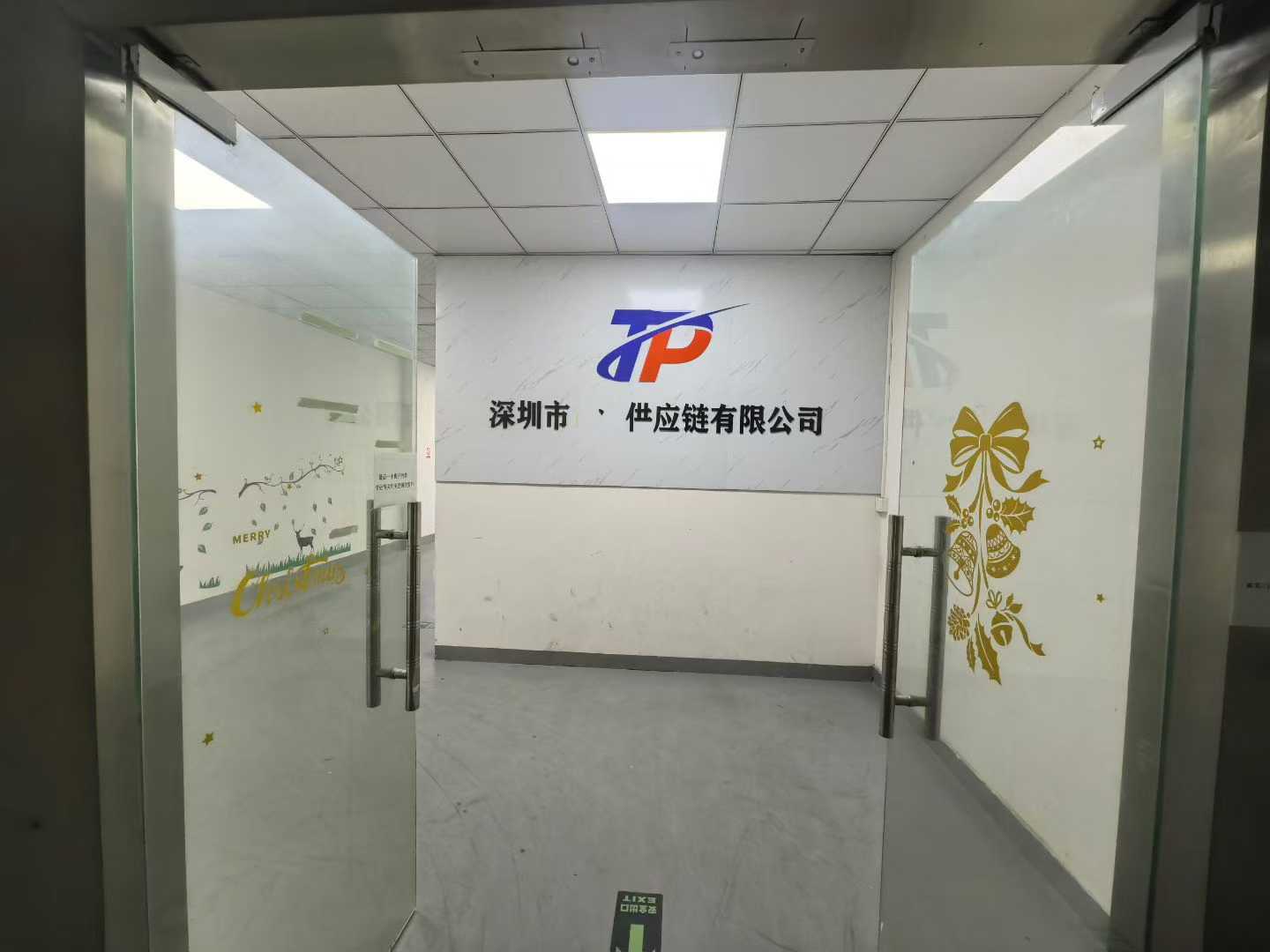 龙华福龙路出口二楼850平厂房出租