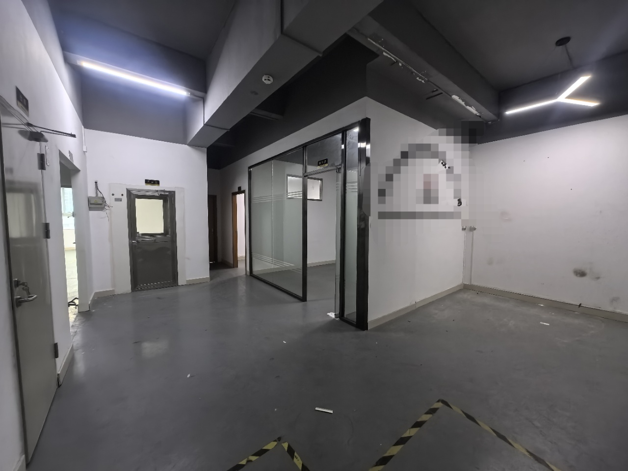 龙华清湖原房东楼上200平厂房出租