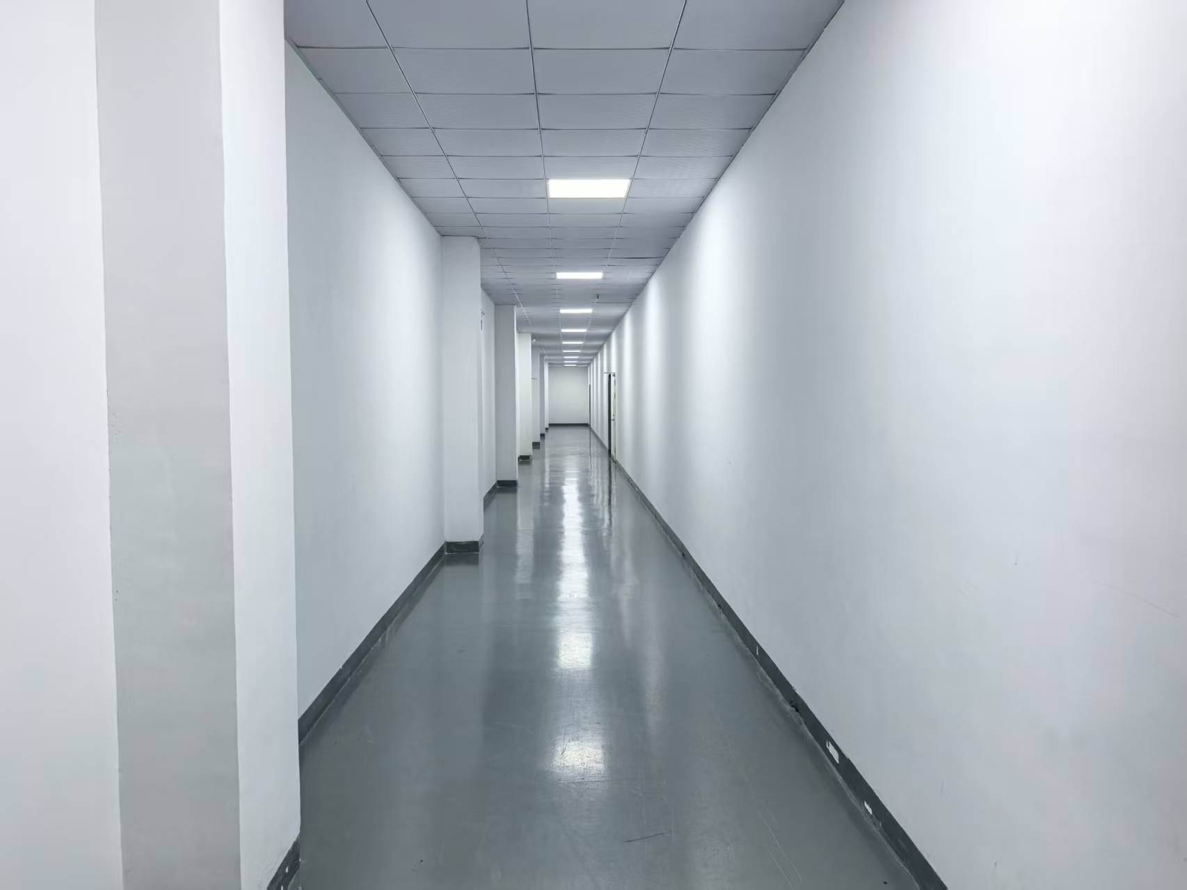 龙华楼上400㎡厂房出租